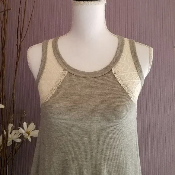 REWIND Grey & Off White Lace Swing Casual Top NWT - Picture 5 of 9